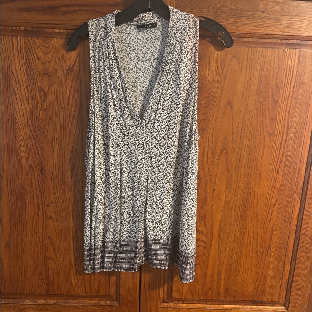 Willi Smith Blue & White V-Neck Sleeveless Printed Tank